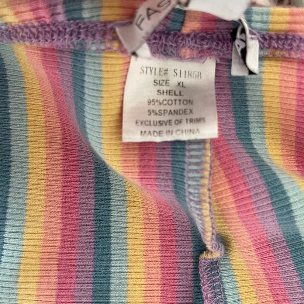 Short set - Picture 3 of 3